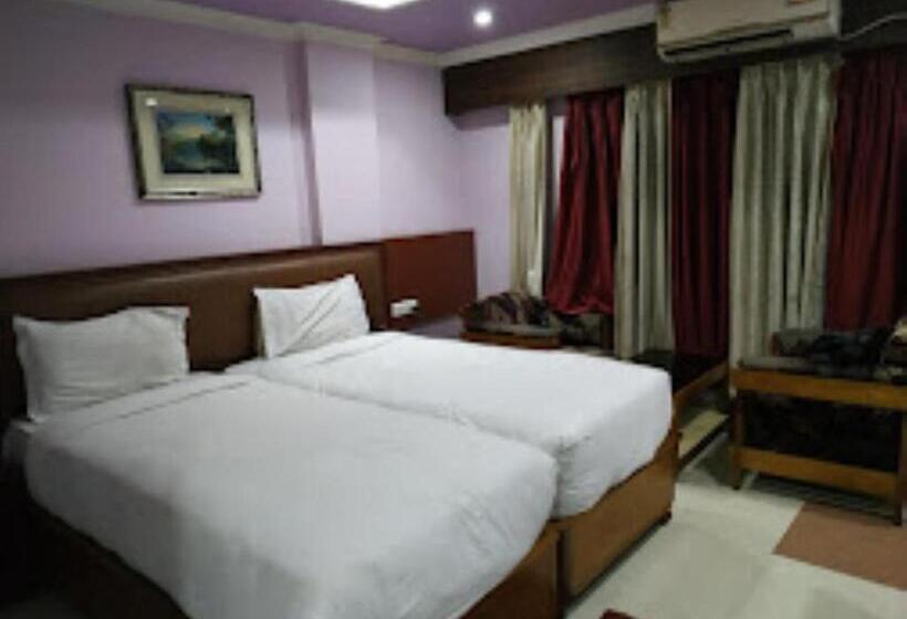غرفة ديلوكس, Gokul Plaza,bhubaneswar