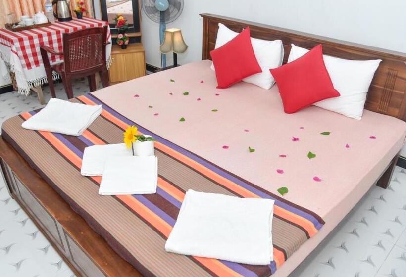 Deluxe Room, Prem Nadee Homestay