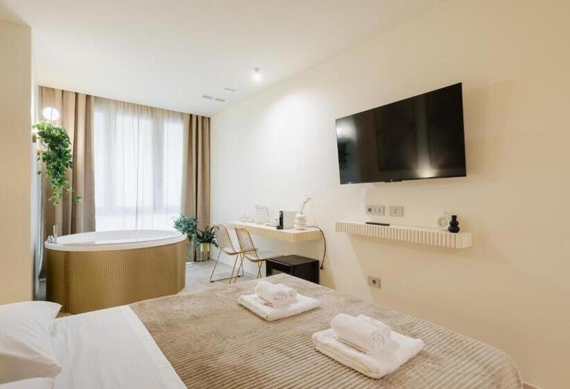 带大床的标准间, Porta D Oro Charming House Ii & Spa