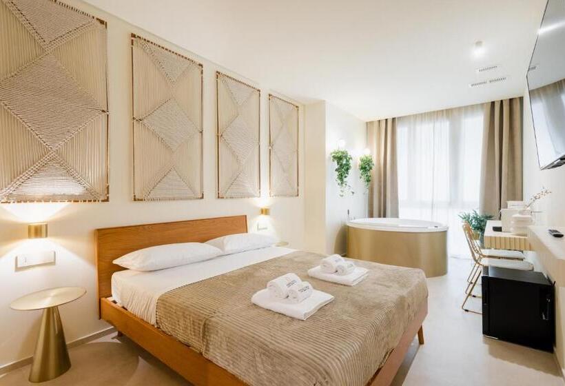 带大床的标准间, Porta D Oro Charming House Ii & Spa