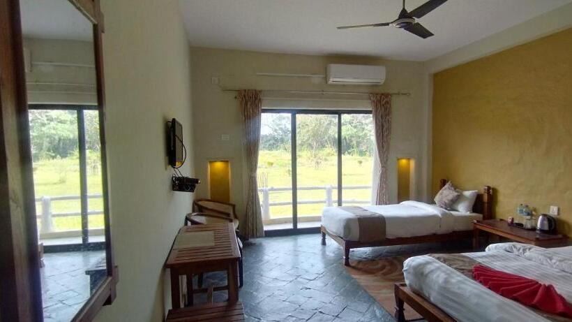 اتاق استاندارد با تراس, River Park International Resort