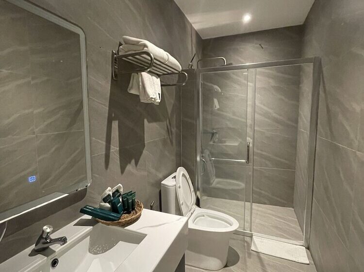 اتاق خانوادگی, Asaricha Tropical Beach Resort