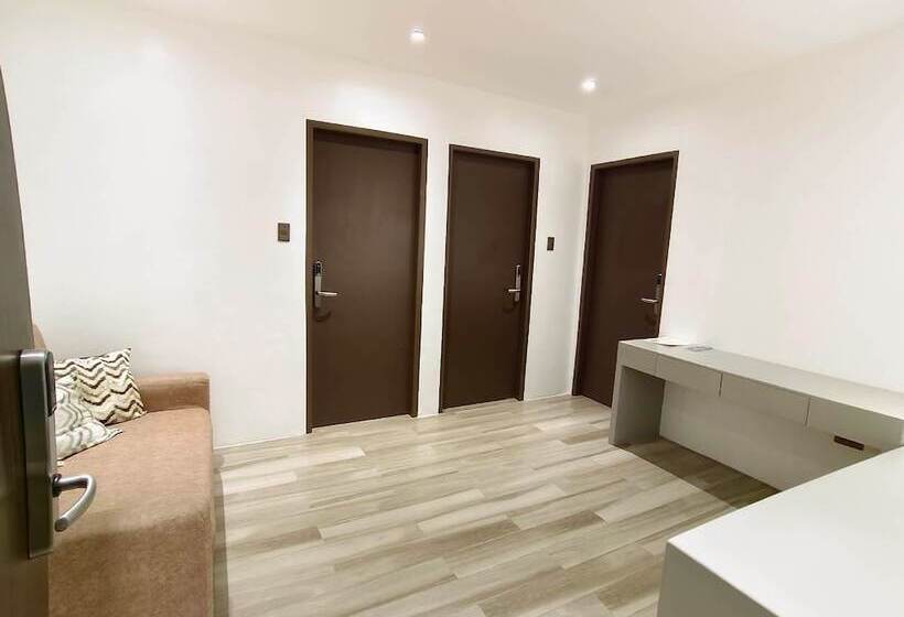 اتاق خانوادگی, Asaricha Tropical Beach Resort