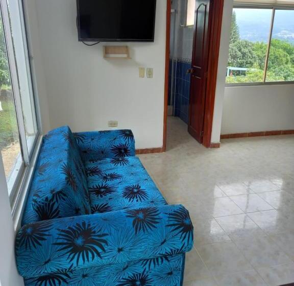 غرفة ديلوكس رباعية, Guacamayas Resort Vacation