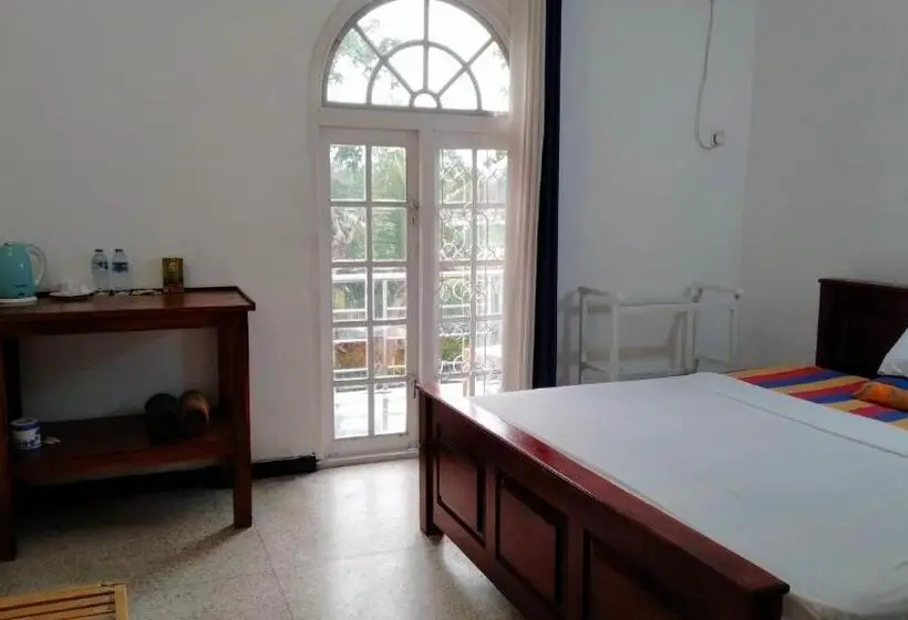 Standard Kolmen Hengen Huone, Aquila By Bolgoda Holiday Resort