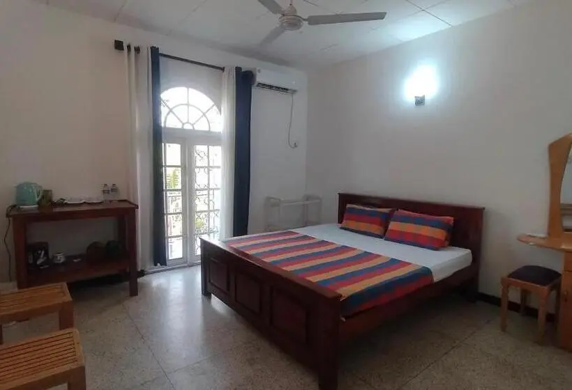 Standard Kolmen Hengen Huone, Aquila By Bolgoda Holiday Resort