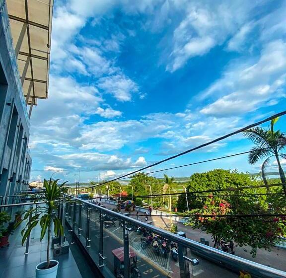 سوییت, De Turistas Iquitos