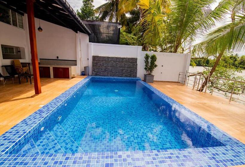 غرفة قياسية سرير كينج, Moon River Villa