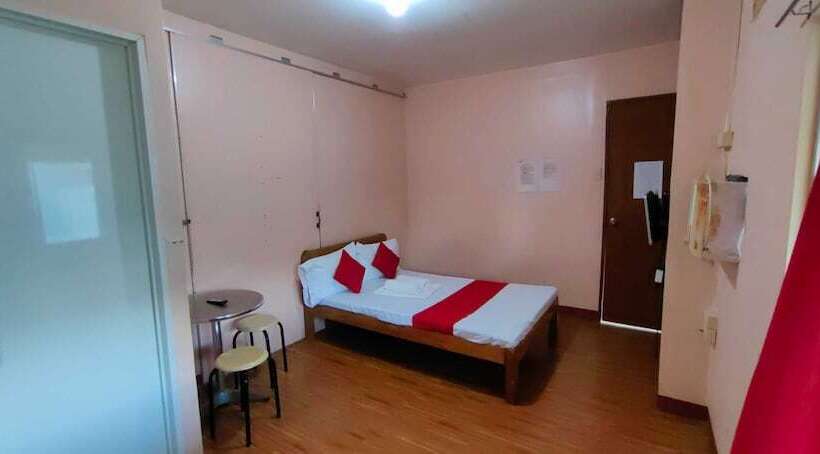 اتاق استاندارد, Oyo 1038 William Hearts Pension