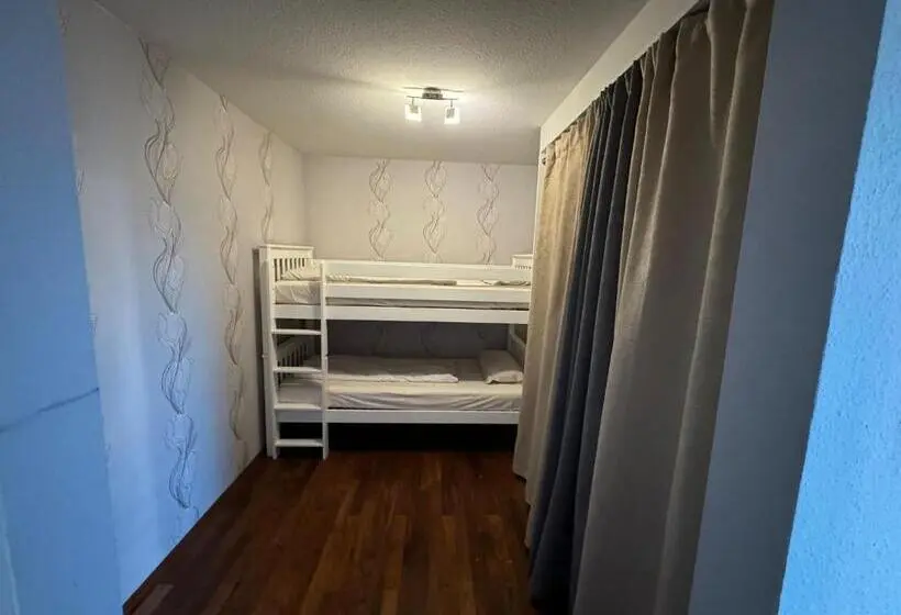 Suite Familiare, Wal