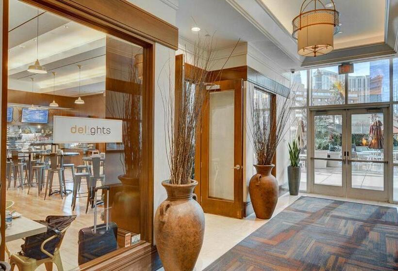 스탠다드 스튜디오 킹침대, Jewel Suite W/balcony Mgm Signature  23rd Floor Strip View