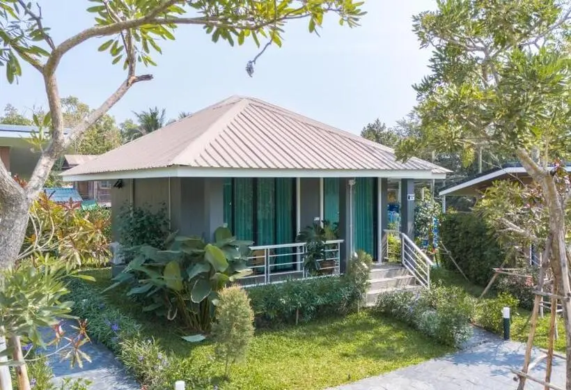 سوییت, Seeview Resort