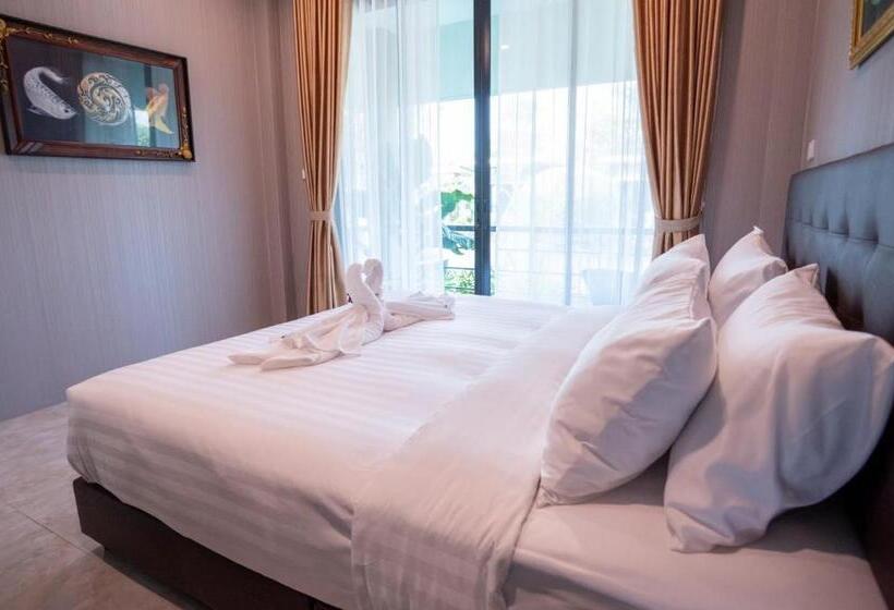 سوییت, Seeview Resort