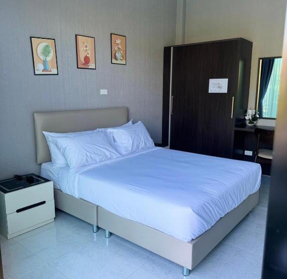اتاق لوکس با تخت بزرگ, Seeview Resort