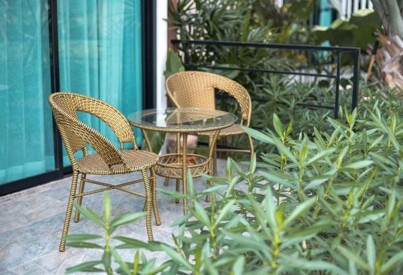 Pokój Deluxe Trzyosobowy, Seeview Resort