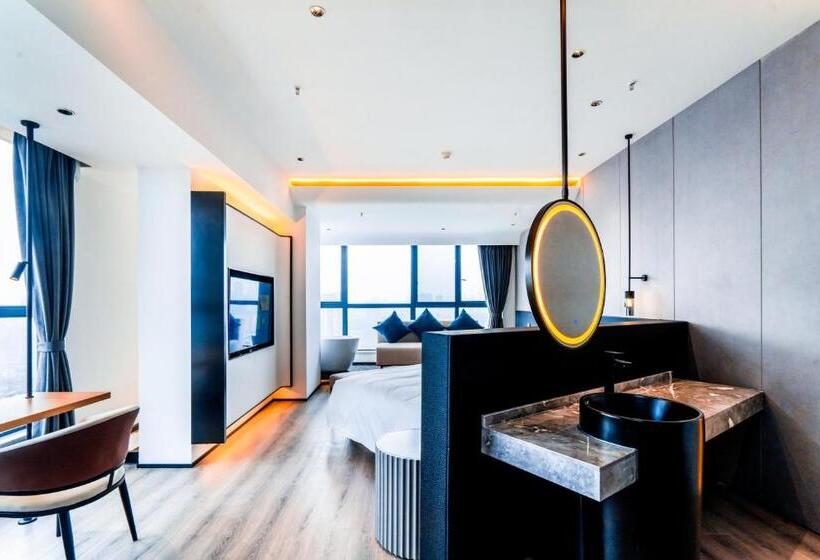 غرفة ديلوكس سرير كينج, Yunmu Hotel Luzhou