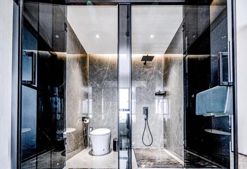 جناح, Yunmu Hotel Luzhou