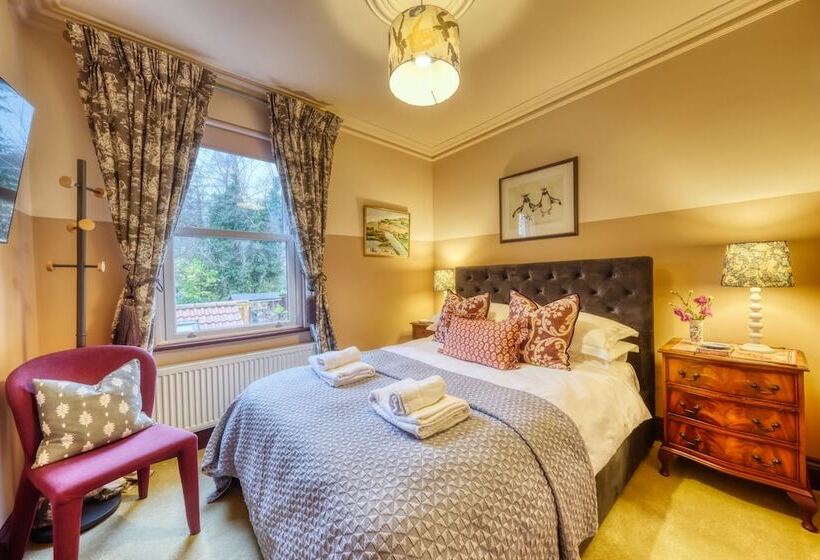 Quarto Estandar, The Bluebell