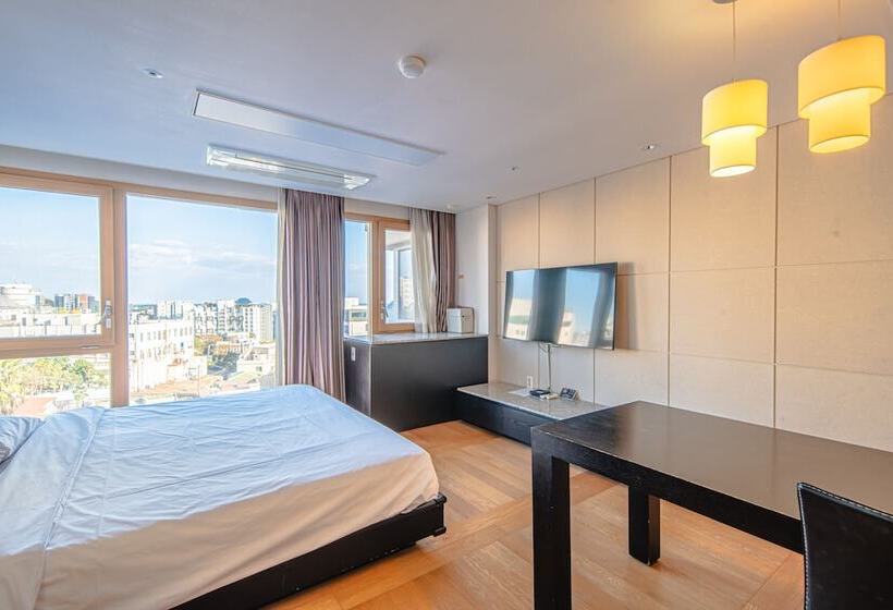 Номер Deluxe, From H Oceanpalace Hotel Jeju
