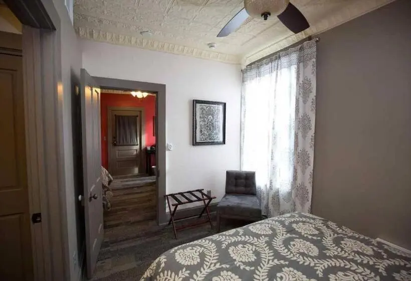 Deluxe-huone, Dodici Night Suites