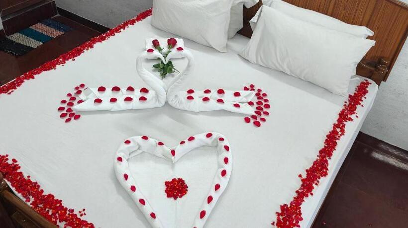 豪华家庭房间, Greenday Residency