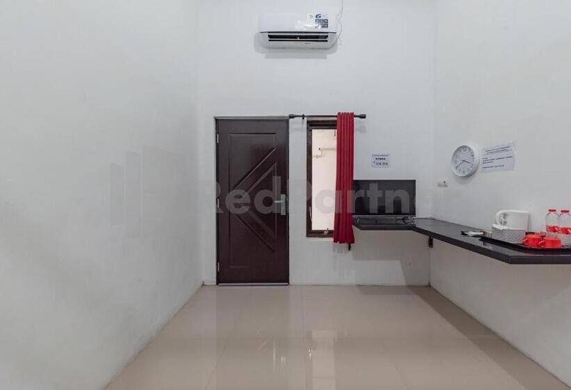 デラックスルーム, Jm Guest House Lamaran Redpartner