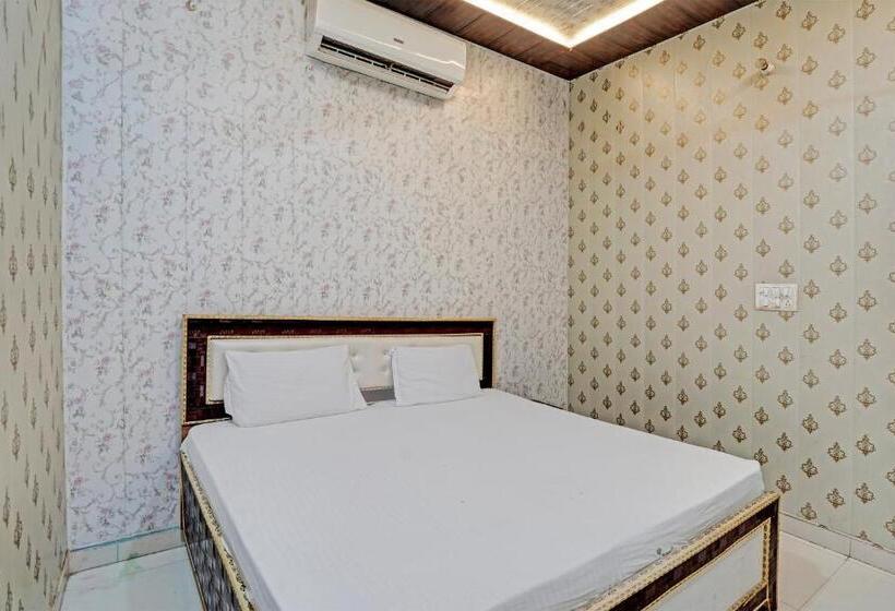 غرفة كلاسيكية ثلاثية, Oyo Krishna Restaurant Near Line Paar