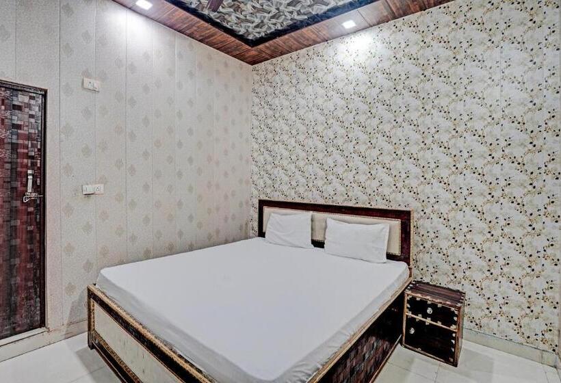 غرفة كلاسيكية ثلاثية, Oyo Krishna Restaurant Near Line Paar