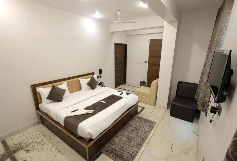 Номер Superior, Fabhotel Pearl Square