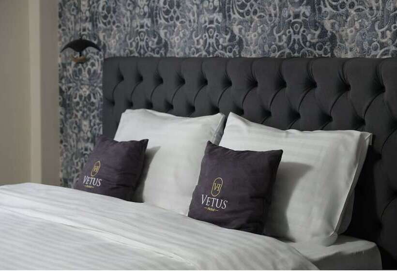 اتاق لوکس, Vetus