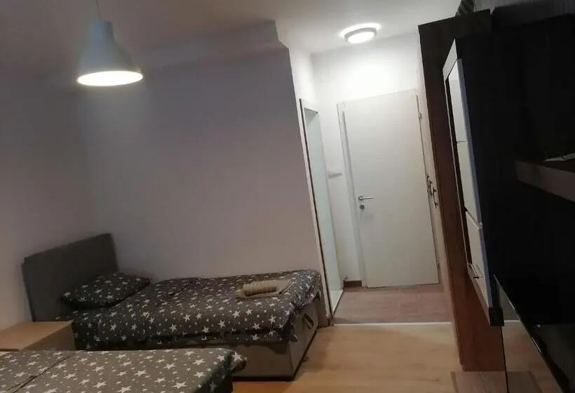 اتاق استاندارد, Apartman Ena