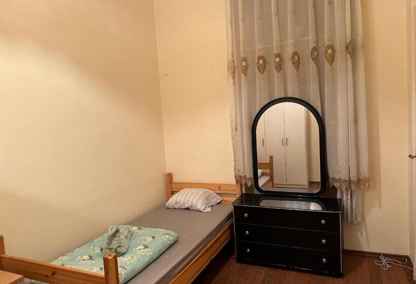 חדר משפחתי חדר אמבטיה משותף, Buda Nyugati Railway Station