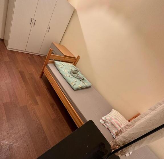 חדר משפחתי חדר אמבטיה משותף, Buda Nyugati Railway Station