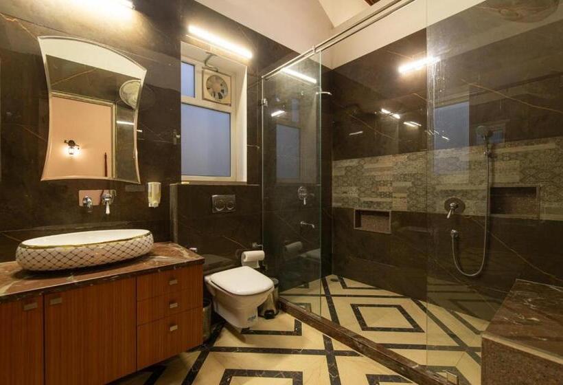 غرفة عائلية مطلّة علي الجبل, The Urban Turban