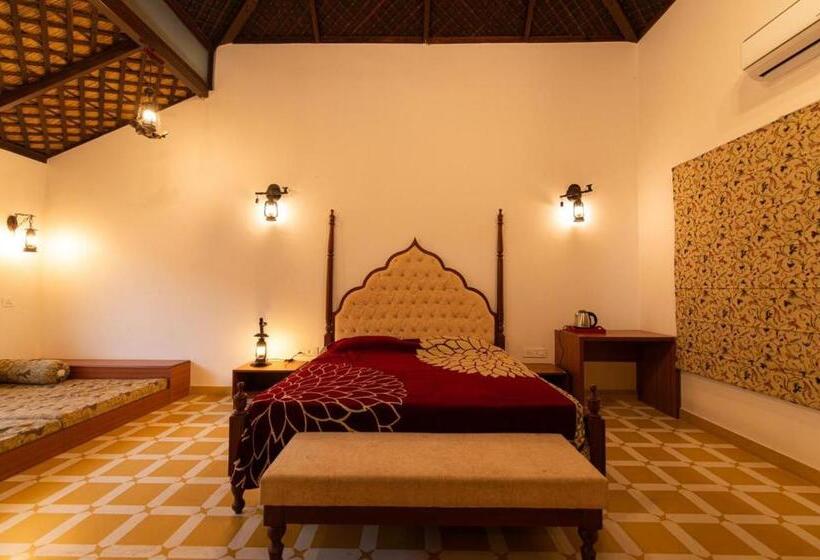 غرفة عائلية مطلّة علي الجبل, The Urban Turban