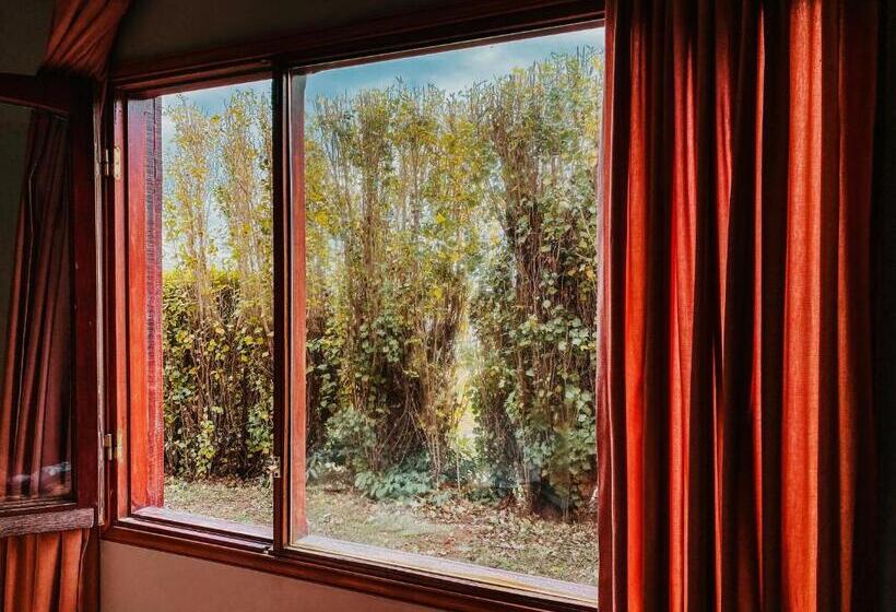 חדר סטנדרט לשלושה עם נוף לגינה, Lupama