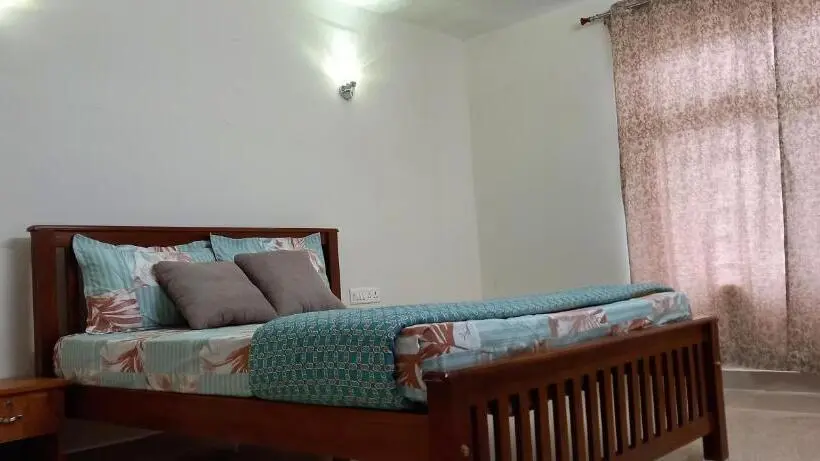 エコノミールーム, Eden Cottage