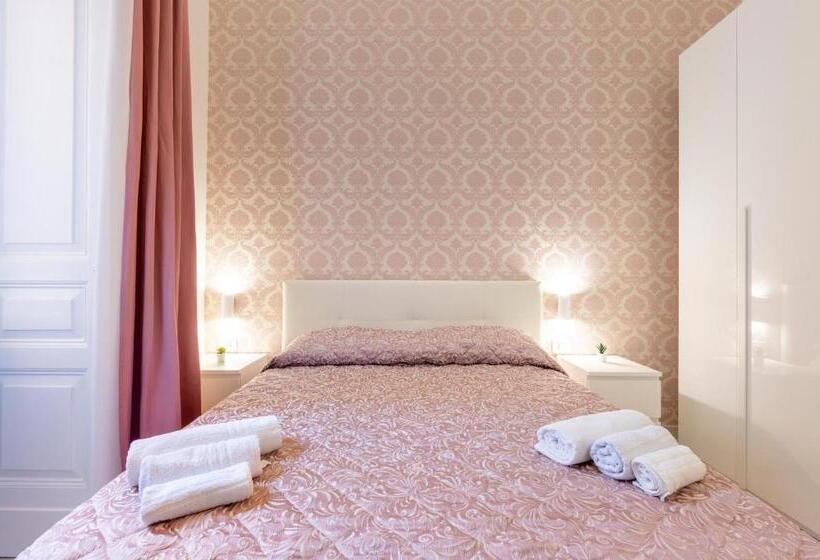 غرفة قياسية مزوَّدة بشُرفة, Palazzobellini