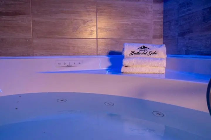 バスタブ付きスタンダードルーム, Chalet Baita Del Sole