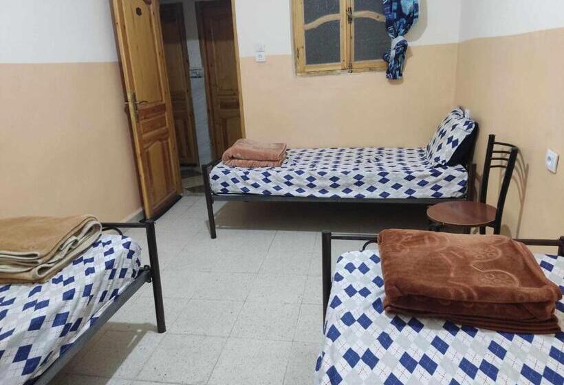 اتاق استاندارد سه نفره, Mirana Mayotte Hostel47