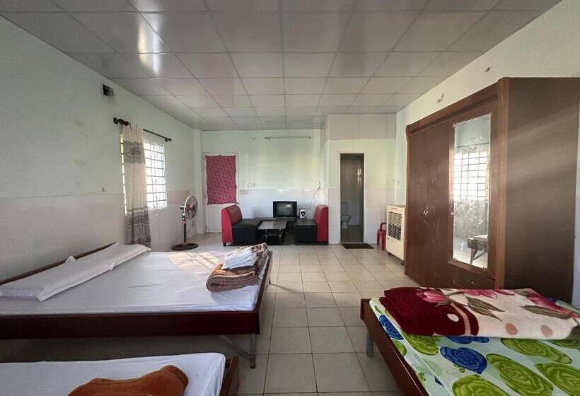 سوییت سوپریور, Oyo 1220 Nha Nghi Kim Van