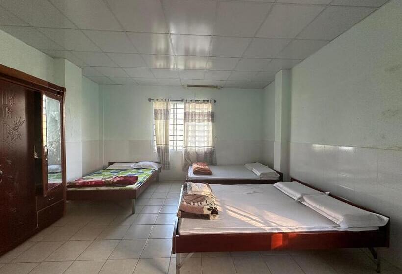 سوییت سوپریور, Oyo 1220 Nha Nghi Kim Van