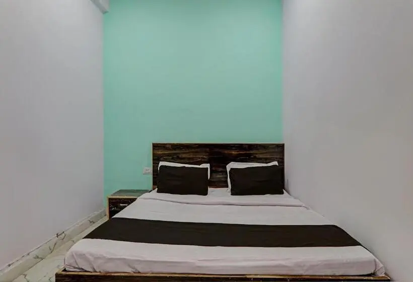 Classic Kolmen Hengen Huone, Oyo Flagship Prayag Bhagirathi