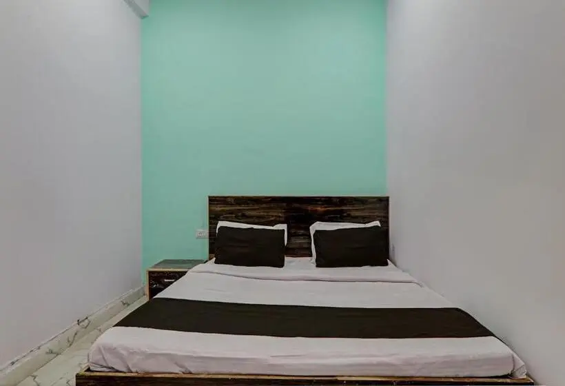 Classic Kolmen Hengen Huone, Oyo Flagship Prayag Bhagirathi