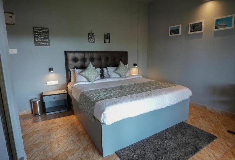 סטודיו סטנדרט עם מרפסת, Sortby Stays, Vagator