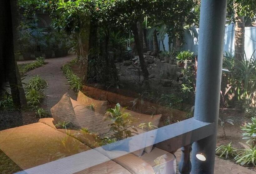 סטודיו סטנדרט עם מרפסת, Sortby Stays, Vagator