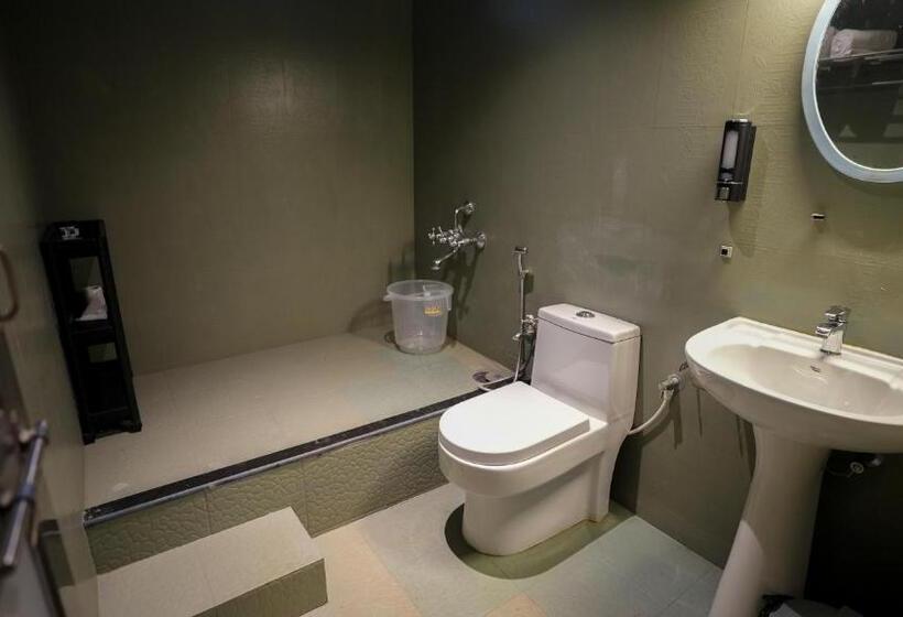 סטודיו סופריור, Sortby Stays, Vagator