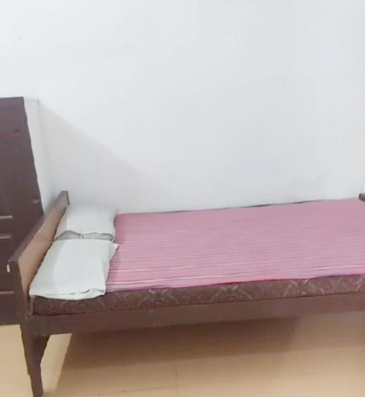 Quarto Economy, Gandhi Ganga Paying Guest