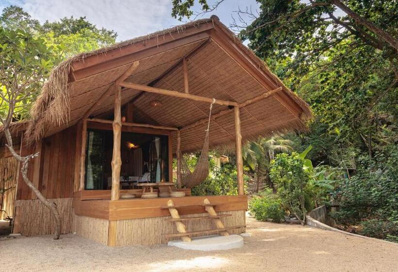 בקתה סטנדרטית, Whynam Beach