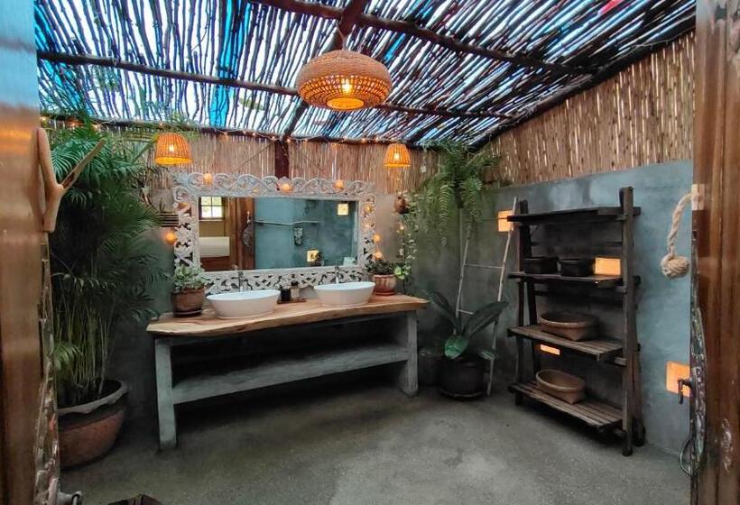 סוויטה נוף לים, Whynam Beach